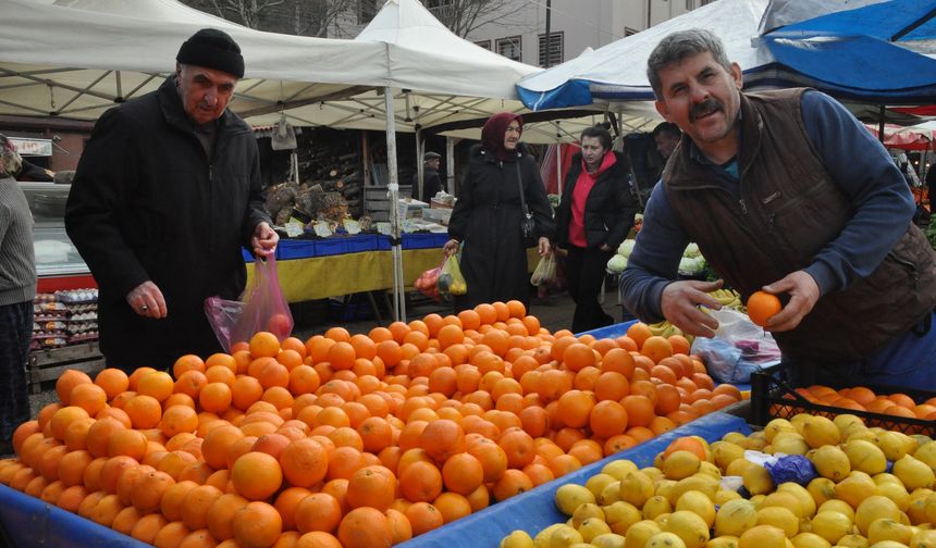 Pazarcı ve müşteri dertli