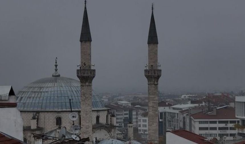 Bolu’da sis etkili oluyor