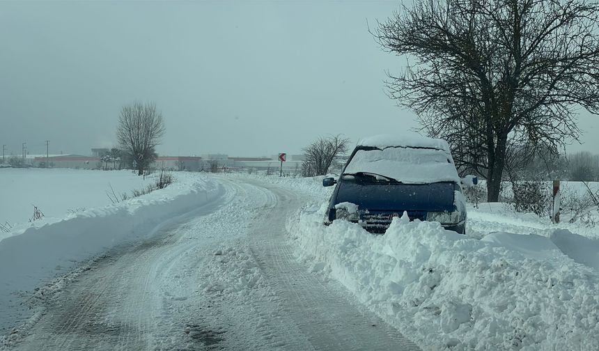 Bolu'da 486 köy yolundan 263'ü ulaşıma kapandı