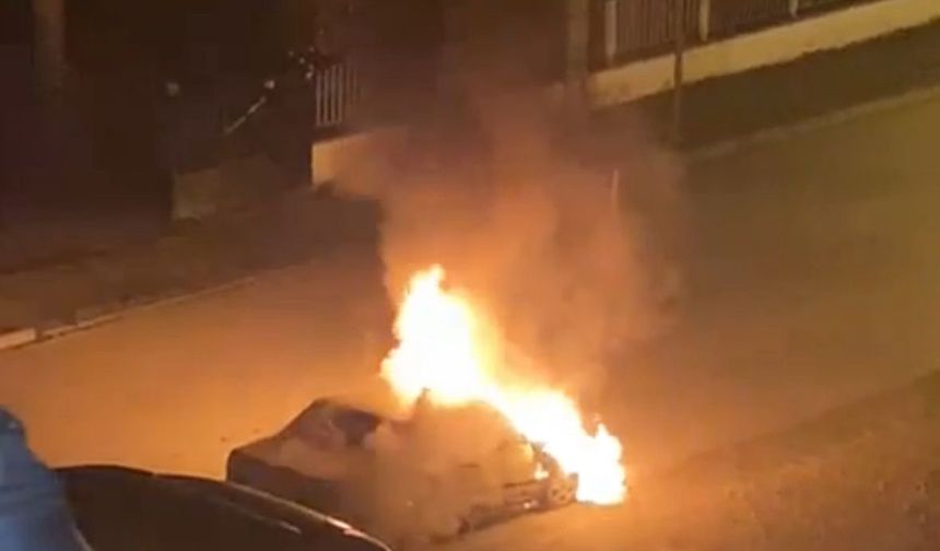 Tofaş otomobil alev alev yandı
