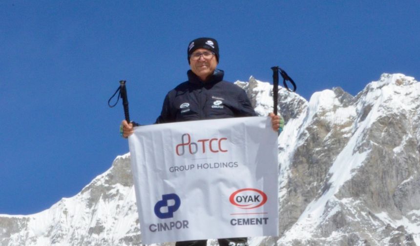 OYAK Çimento Adana Fabrika Direktörü Mustafa Turan, Everest Base Camp Tırmanışını Başarıyla Tamamladı