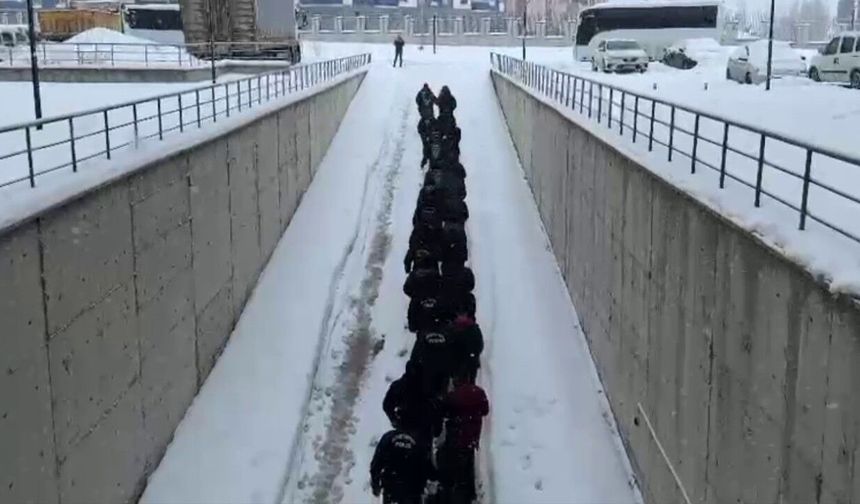 Bolu da Operasyon Kapsamında: Sahte Araç Kiralama Siteleriyle Milyonluk Dolandırıcılık