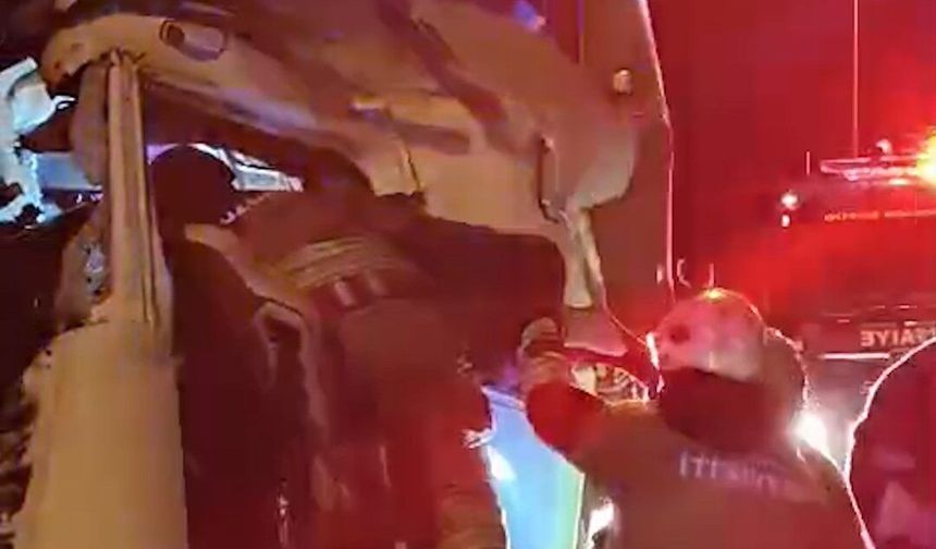 TEM’de kamyonlar çarpıştı: 1 ölü, 1 yaralı