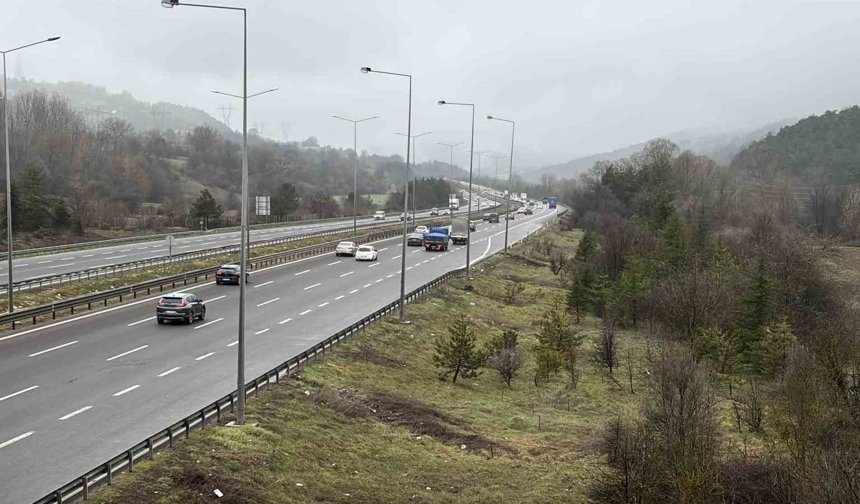 Bayram tatili bitiyor, dönüş başladı: Yollarda bayram trafiği