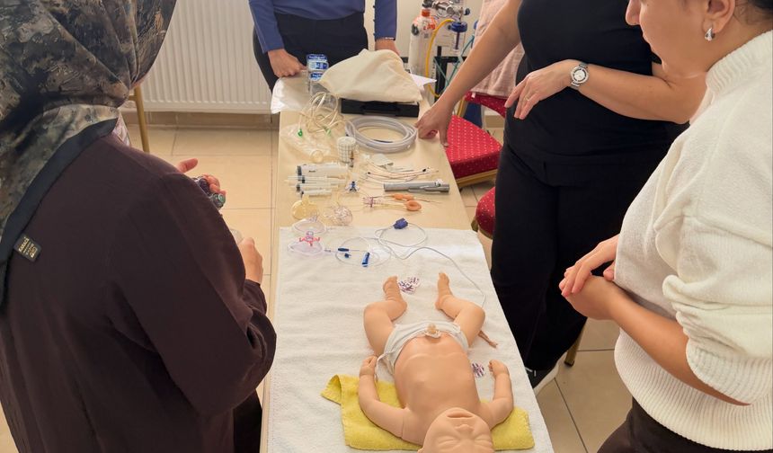 Bolu’da Yenidoğan Canlandırma Programı (NRP) Eğitimi Tamamlandı